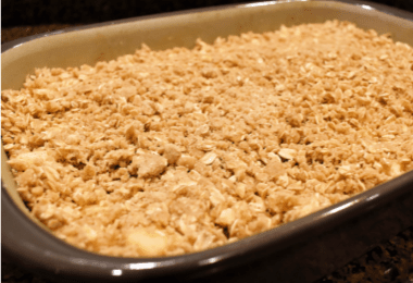 easy apple crisp recipe- featured image