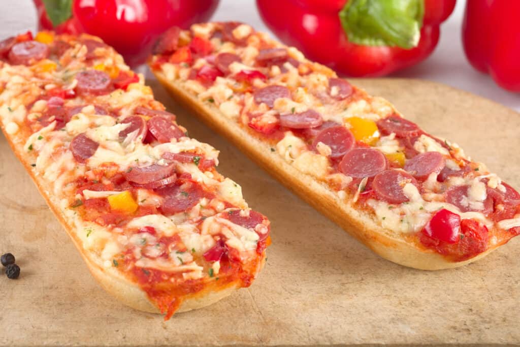 french bread pizza image