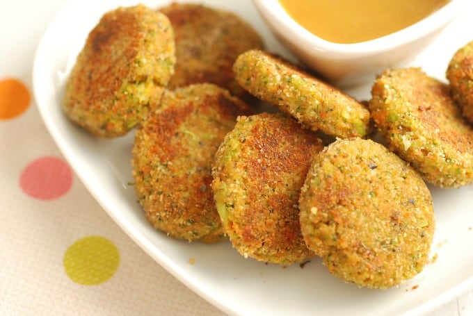 healthy veggie nuggets on a plate with dipping sauce