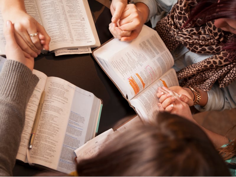 tools for studying the Bible- for women and moms