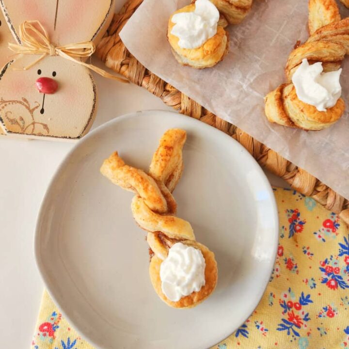 Cinnamon puff pastry twist Easter Bunnies
