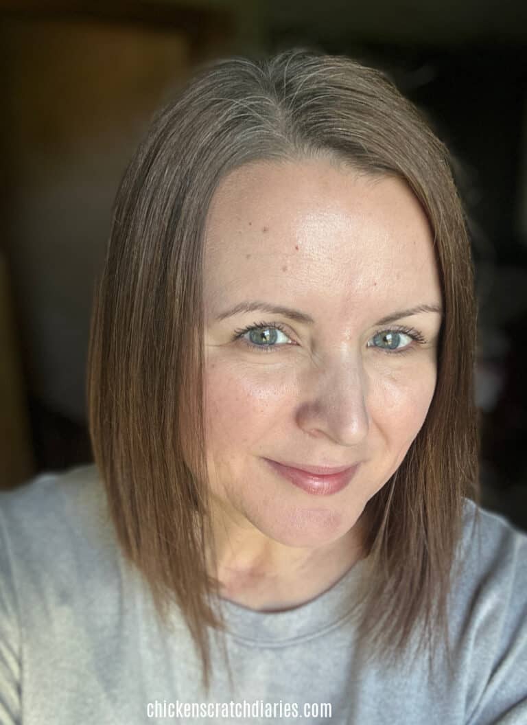 How to Make your Own Dry Shampoo Powder (Natural DIY recipe) » Chicken Scratch Diaries